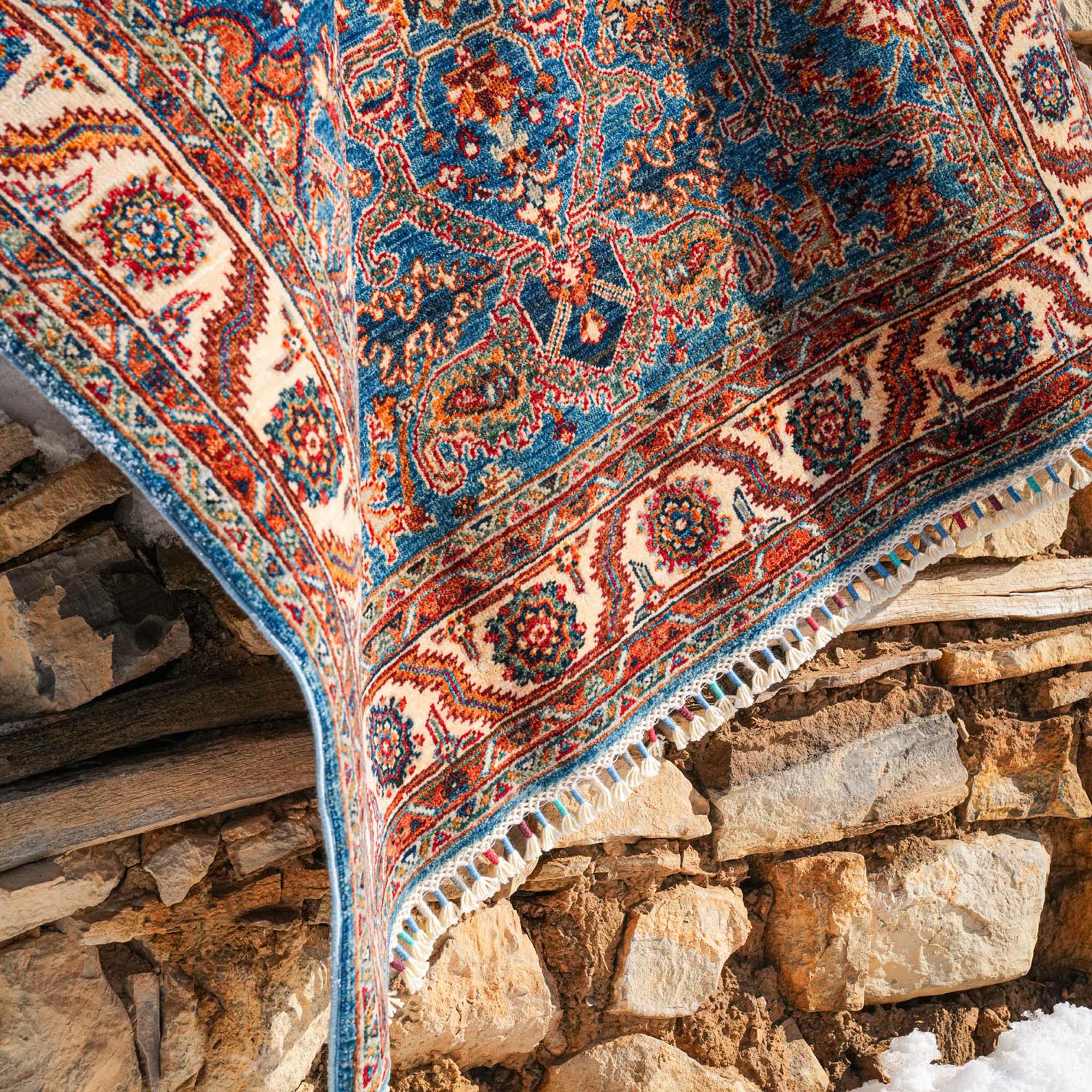 Şahzade Series Hand-Woven Wool Uşak Patterned Blue Carpet