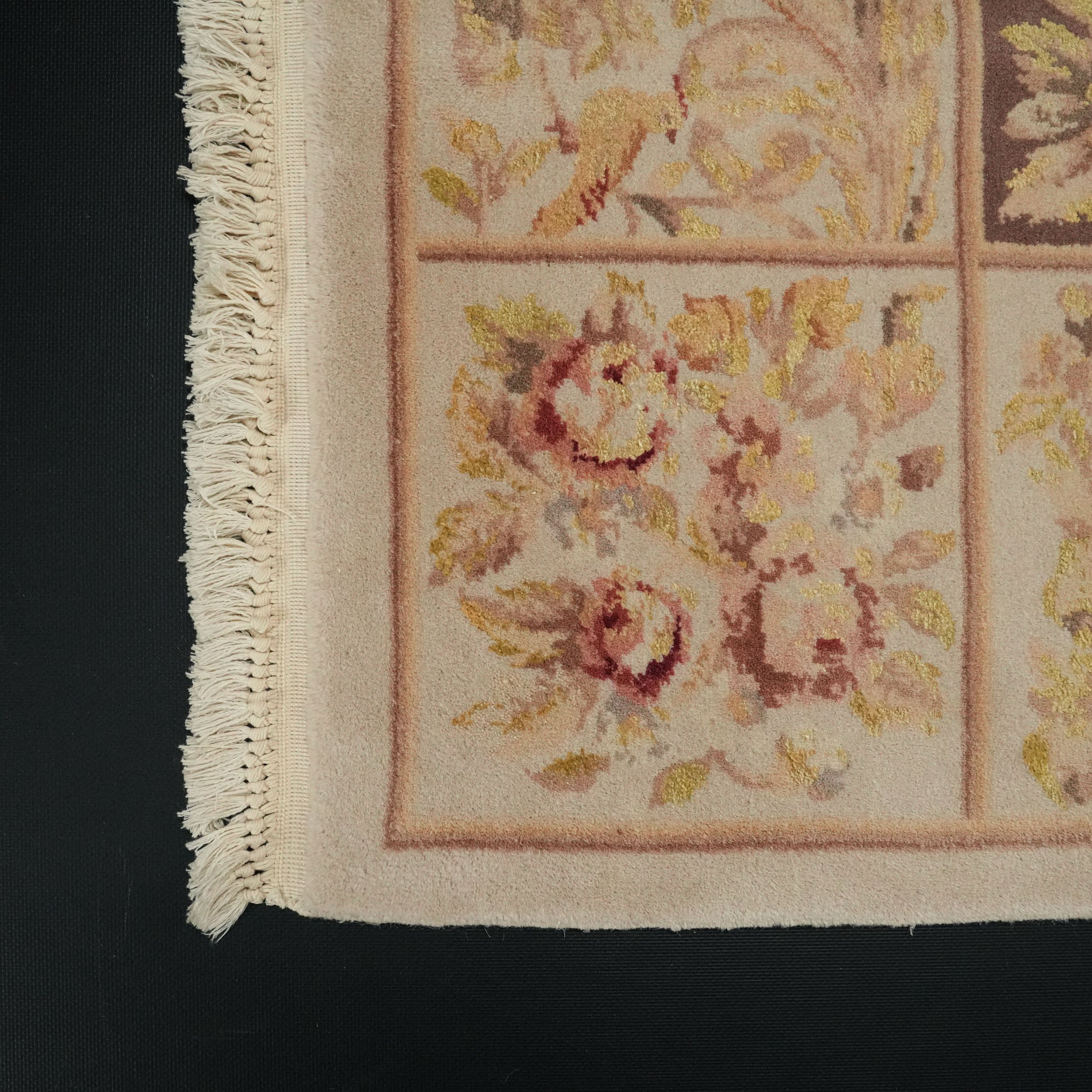 Hand Woven Flower Patterned Cream Wool Carpet