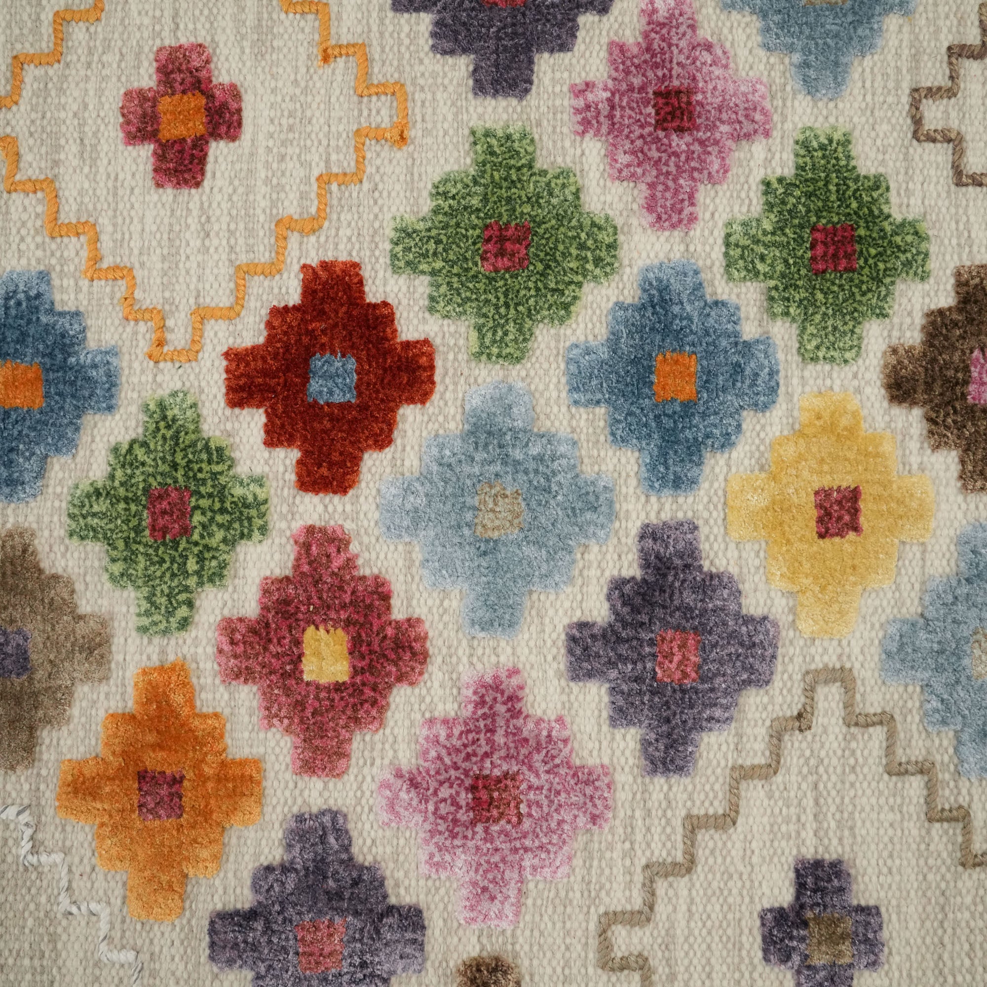 Colorful Hand-Woven Wool Rug with Geometric Pattern