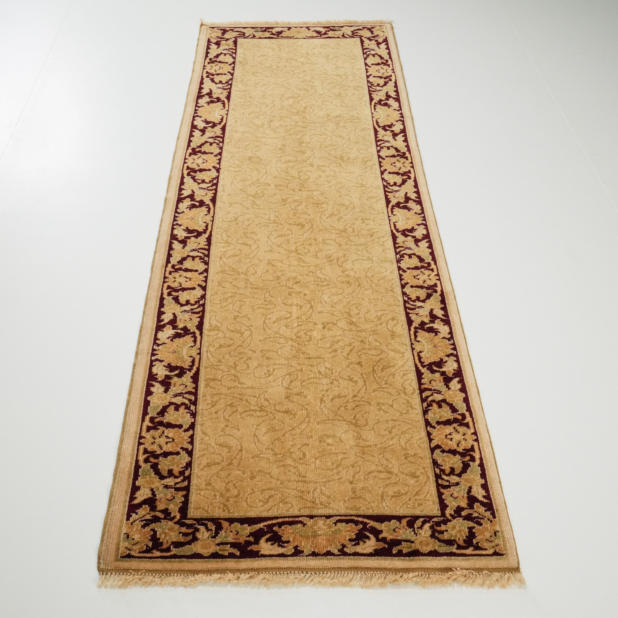 Harem Series Handwoven Uşak Patterned Brown Rug