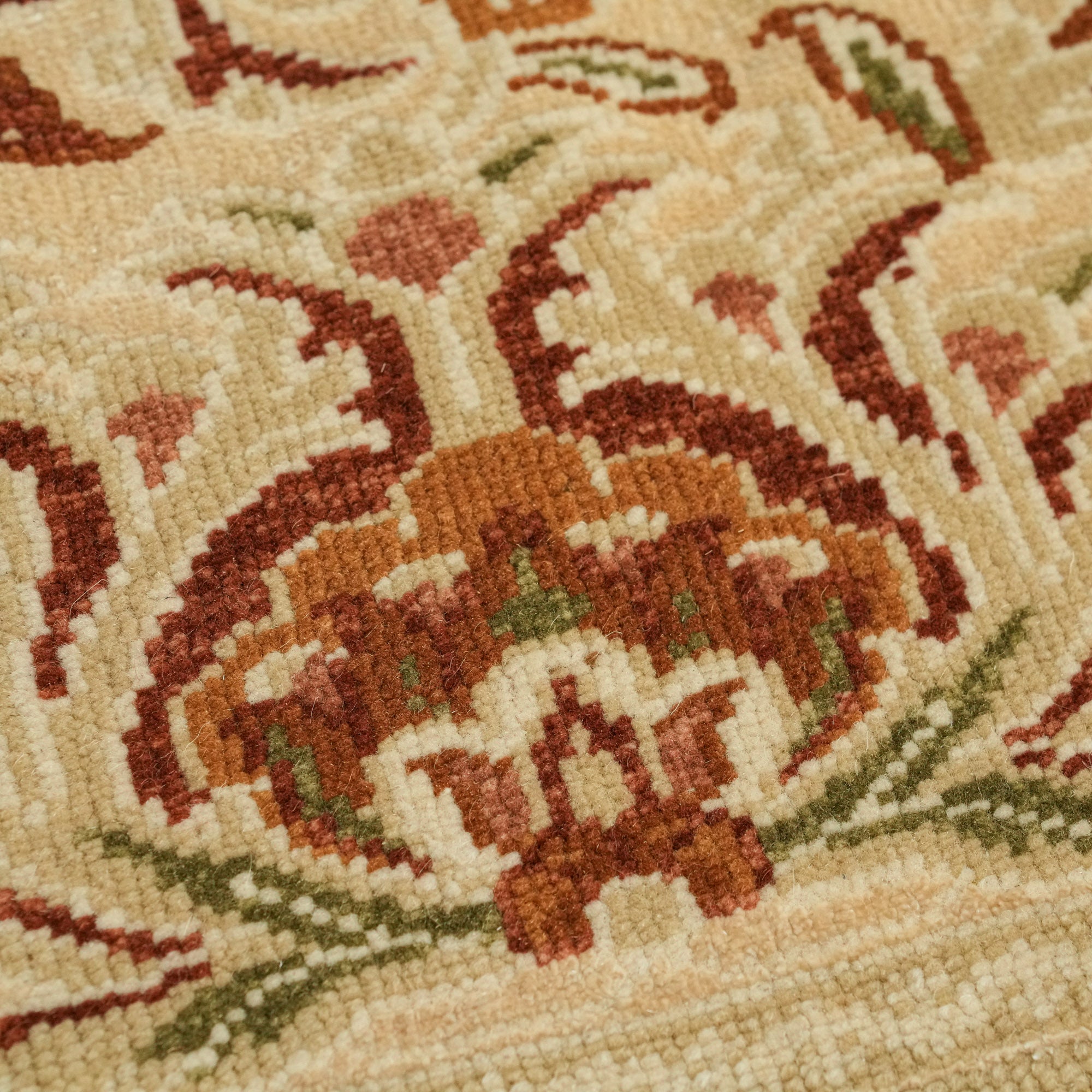 Harem Series Hand Woven Uşak Patterned Cream Carpet