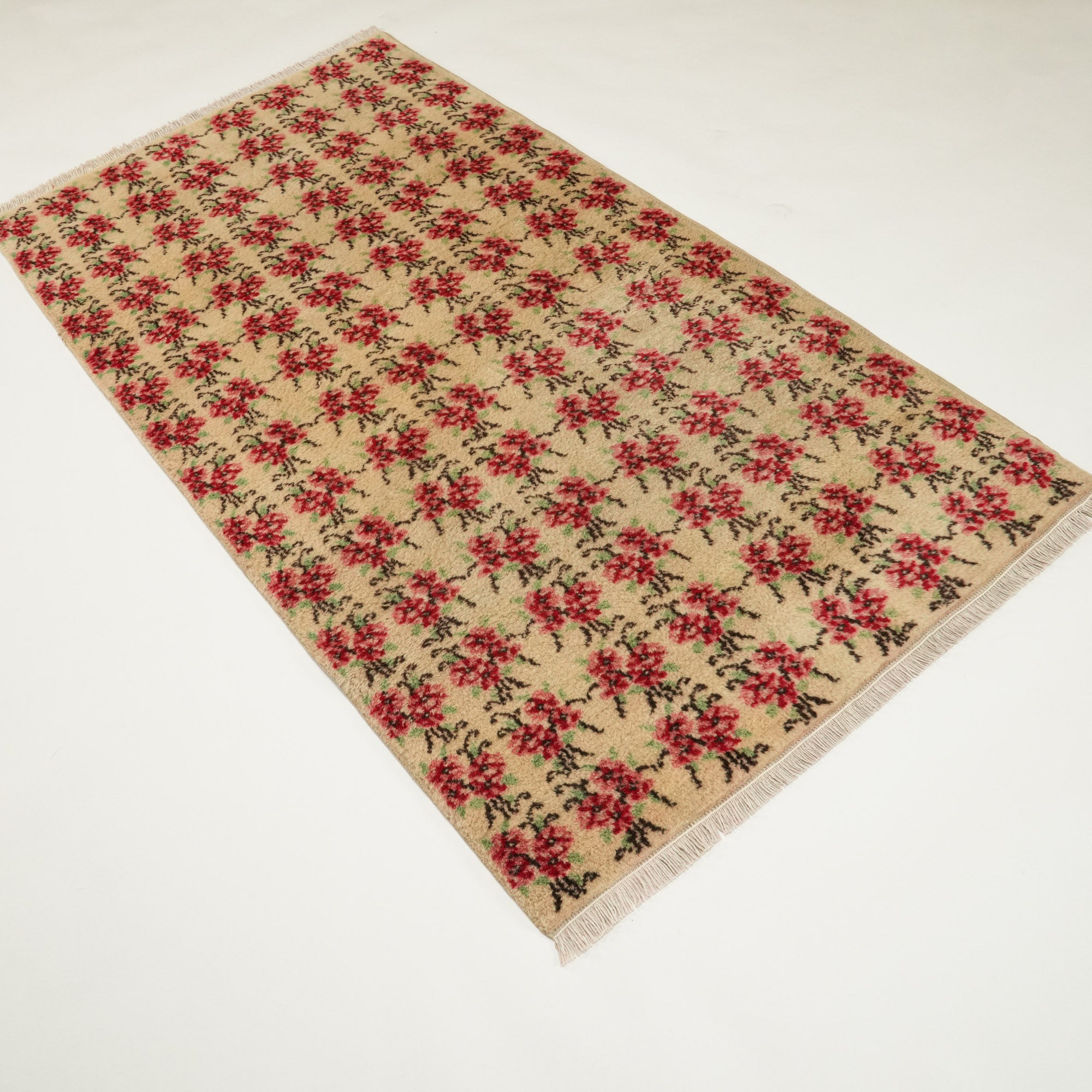 Second Hand Floral Patterned Red Hand Woven Cotton Wool Isparta Carpet