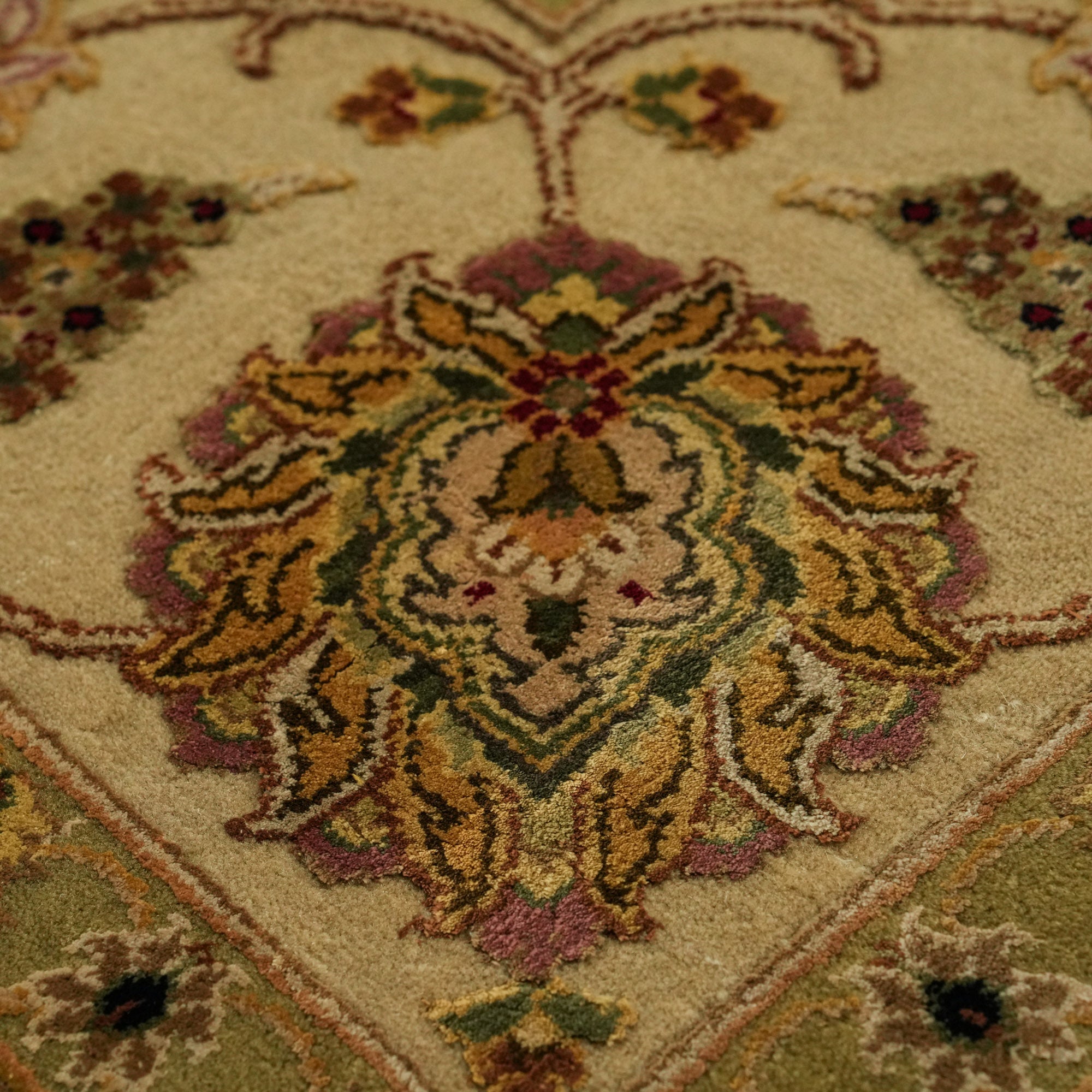 Jaipur Series Hand Woven Silk Gray - Brown Carpet