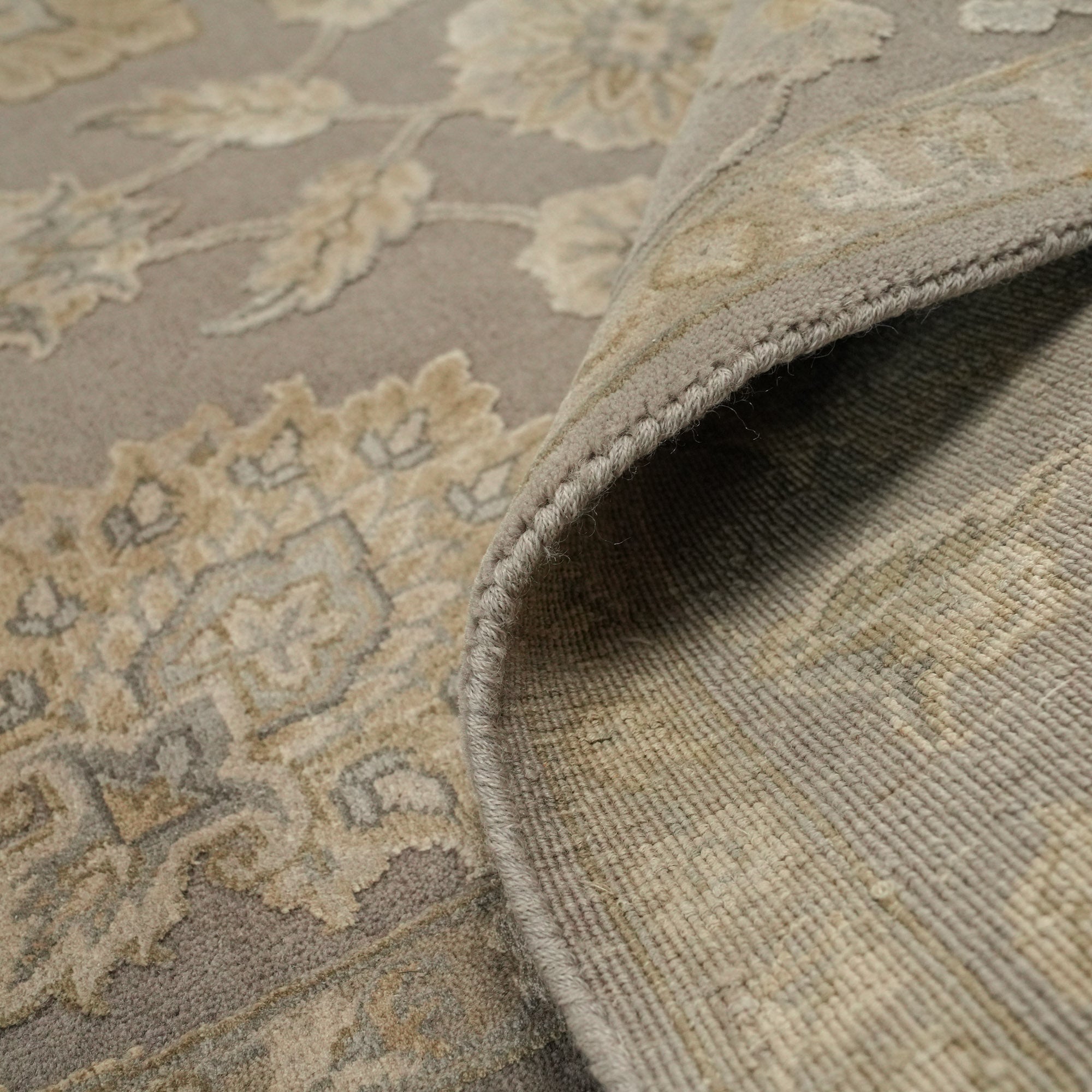 Jaipur Series Hand-Woven Silk Uşak Patterned Gray Carpet