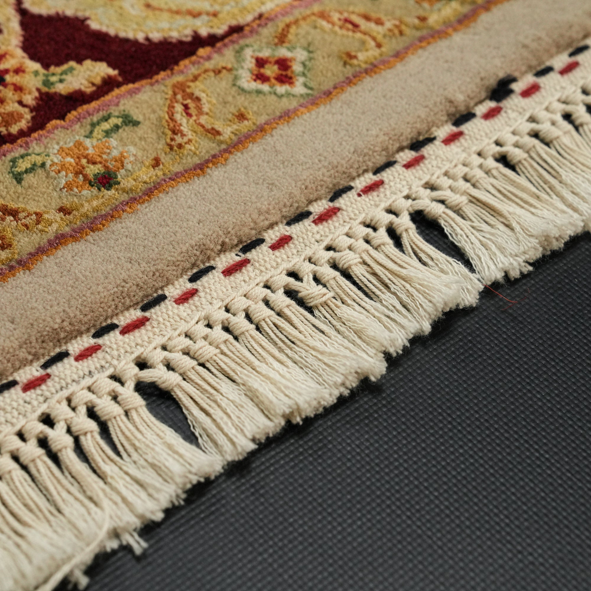 Jaipur Series Hand-Woven Silk Uşak Patterned Gray Carpet