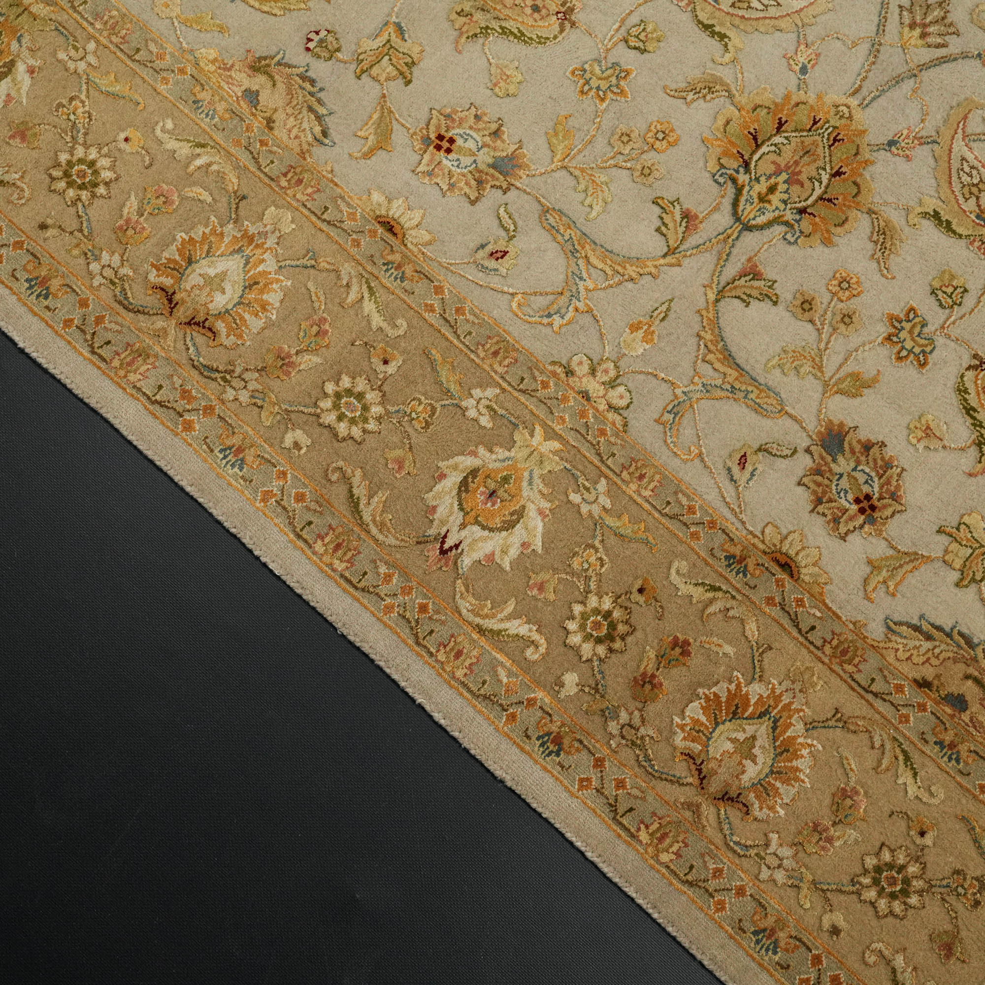 Jaipur Series Silk Hand Woven Uşak Patterned Gray - Gold Carpet