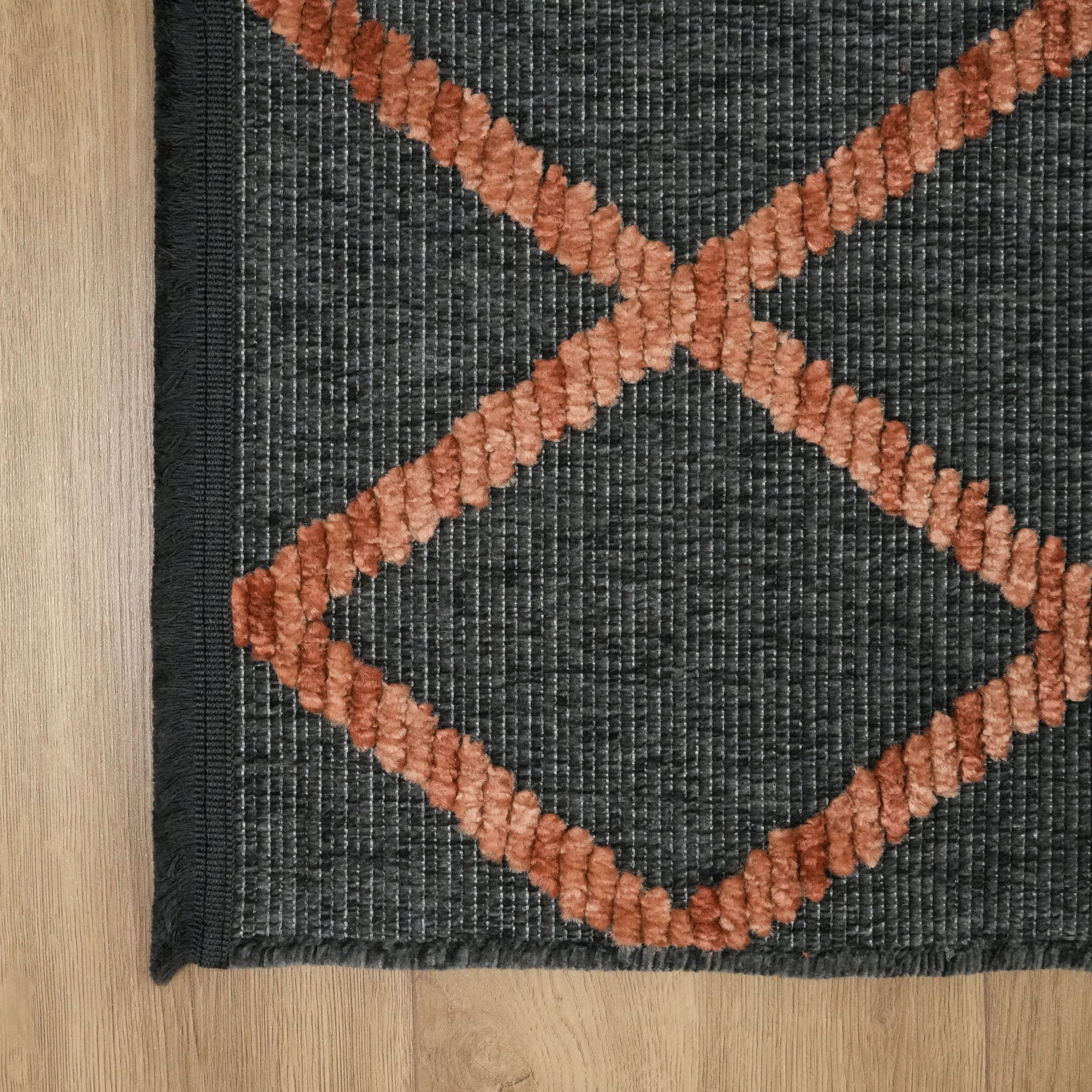 Jakarta Series Geometric Patterned Anthracite Carpet