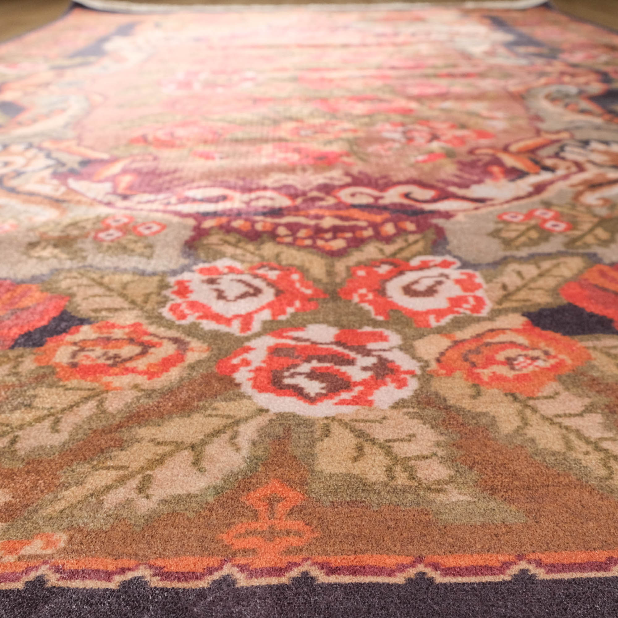 Amber Series Machine Woven Colorful Carpet with Karabakh Pattern