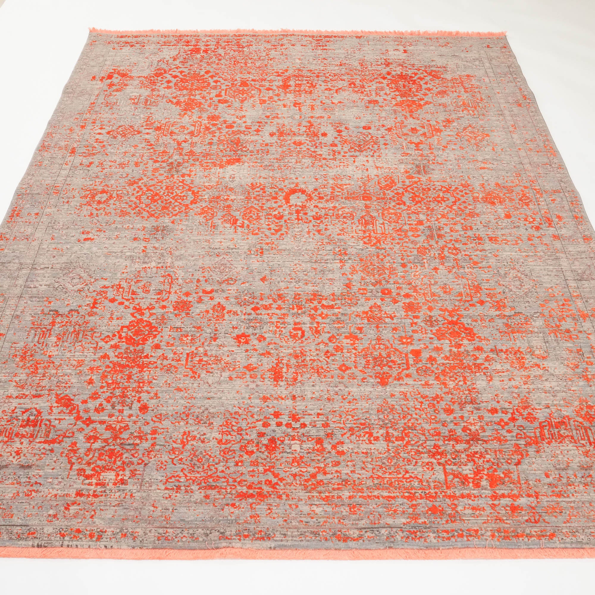 Lapis Series Vintage Patterned Viscose Orange Carpet