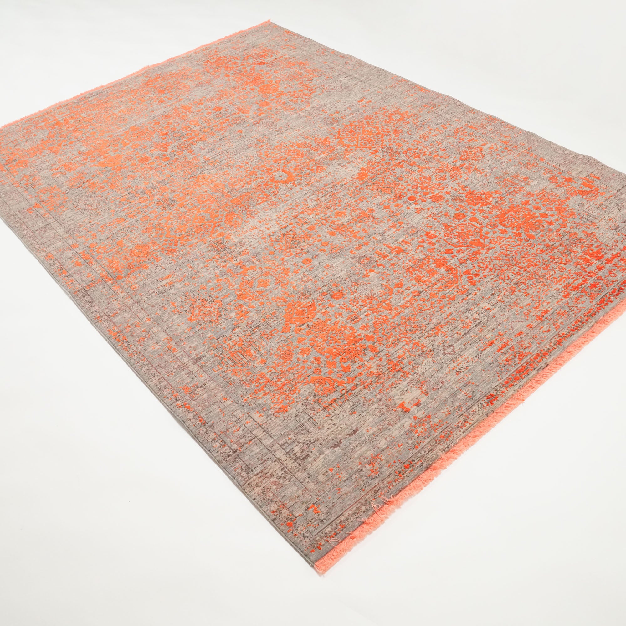 Lapis Series Vintage Patterned Viscose Orange Carpet