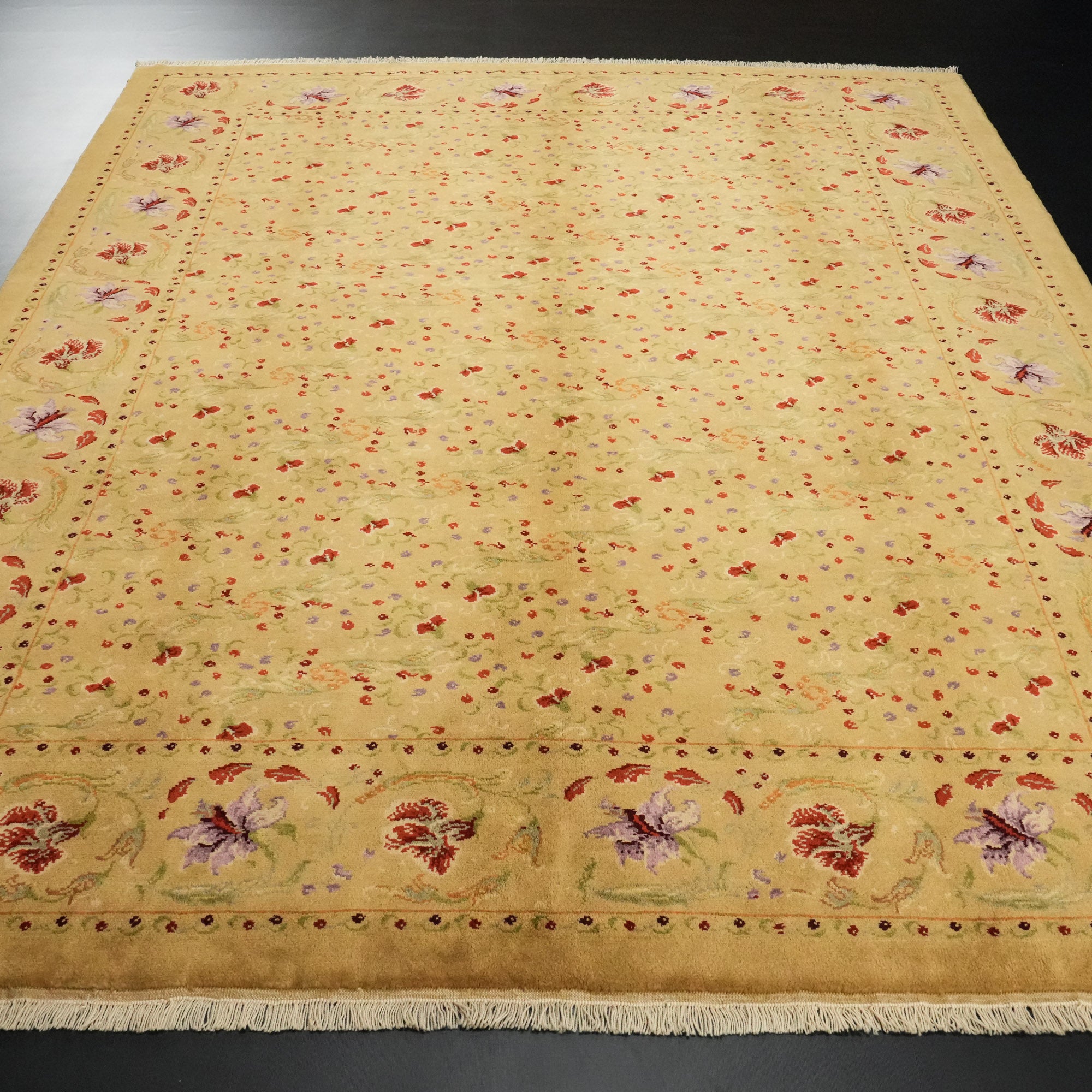 Mohair Series Hand-Woven Beige Flower Patterned Wool Carpet