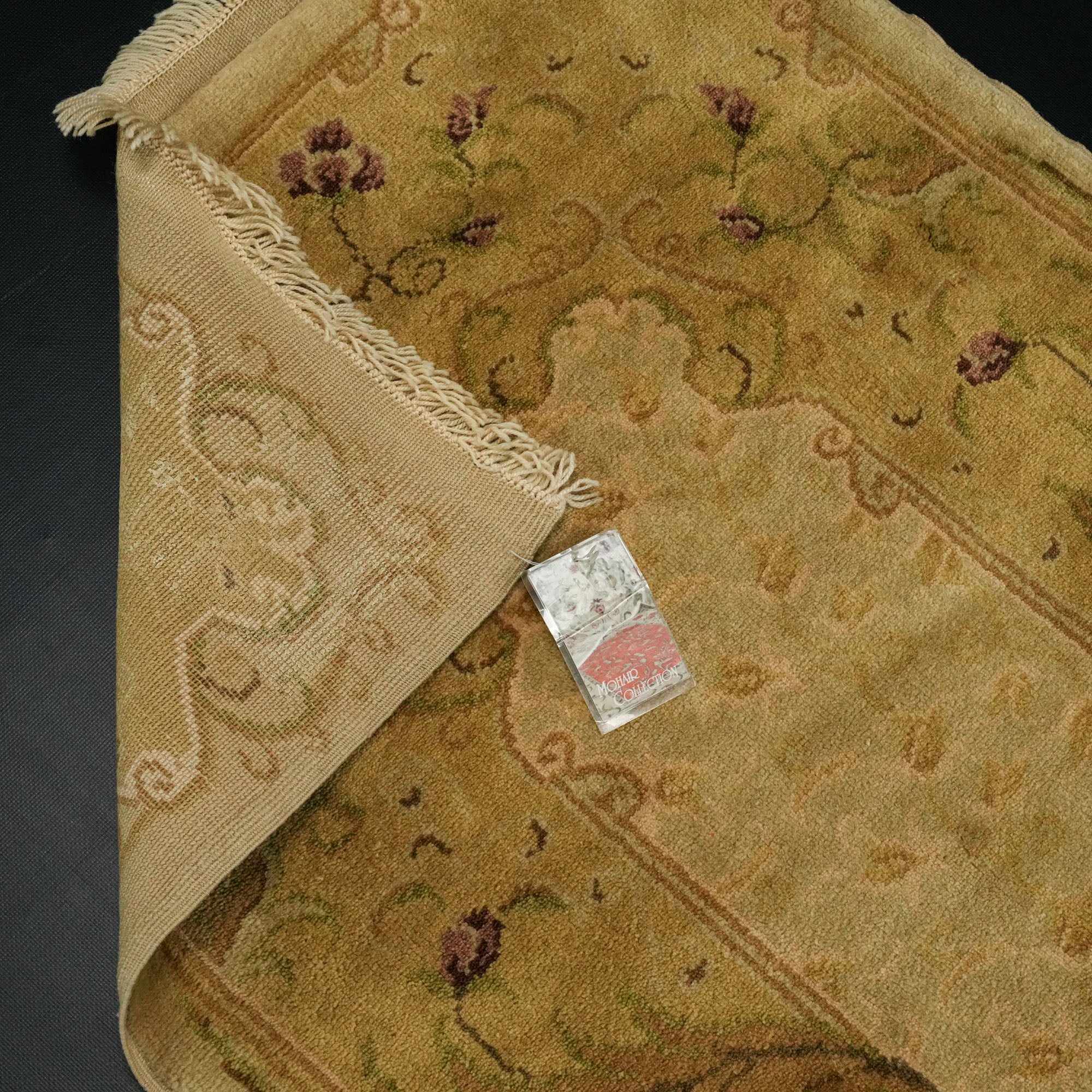 Mohair Series Hand-Woven Frame Patterned Green Carpet