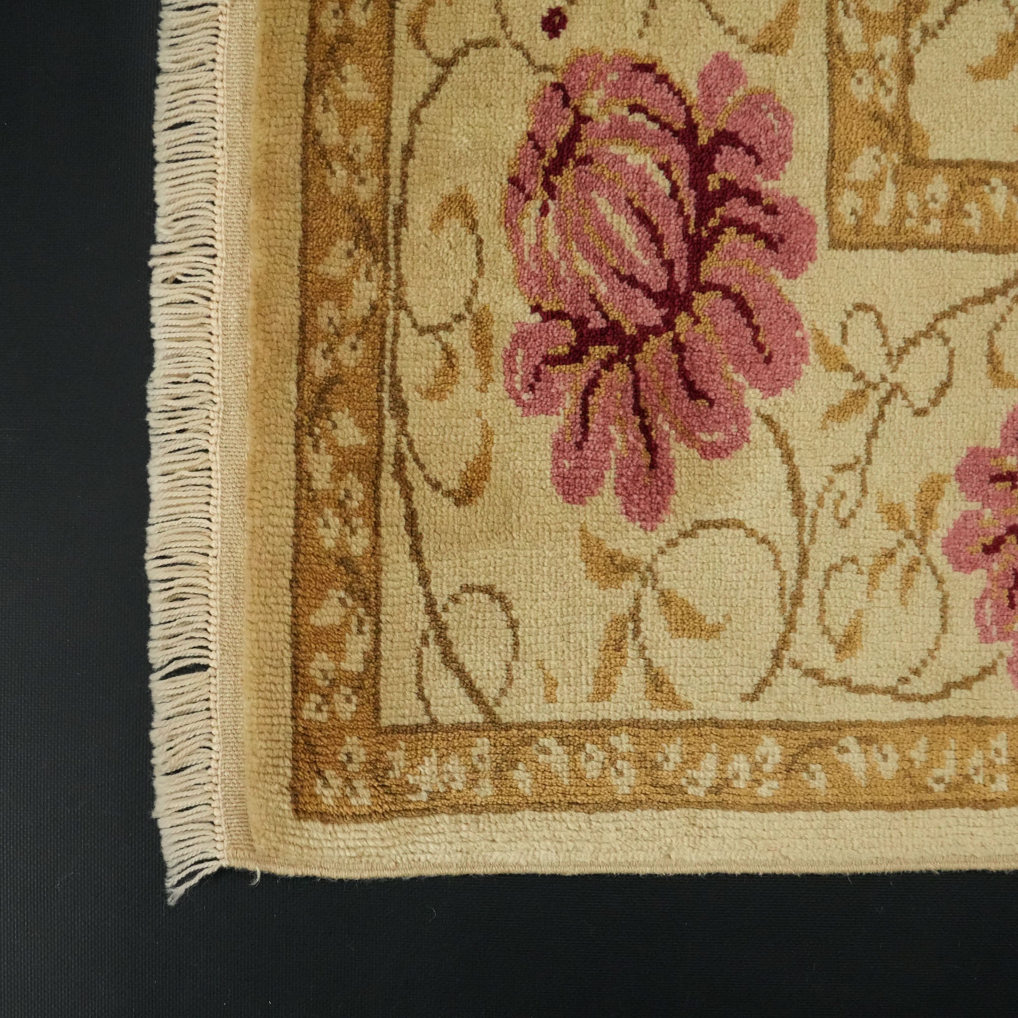 Mohair Series Hand-Woven Flower Patterned Beige Carpet