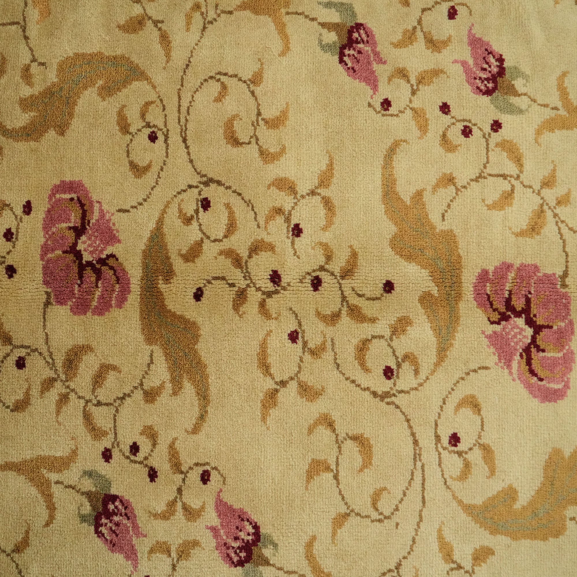 Mohair Series Hand-Woven Flower Patterned Beige Carpet