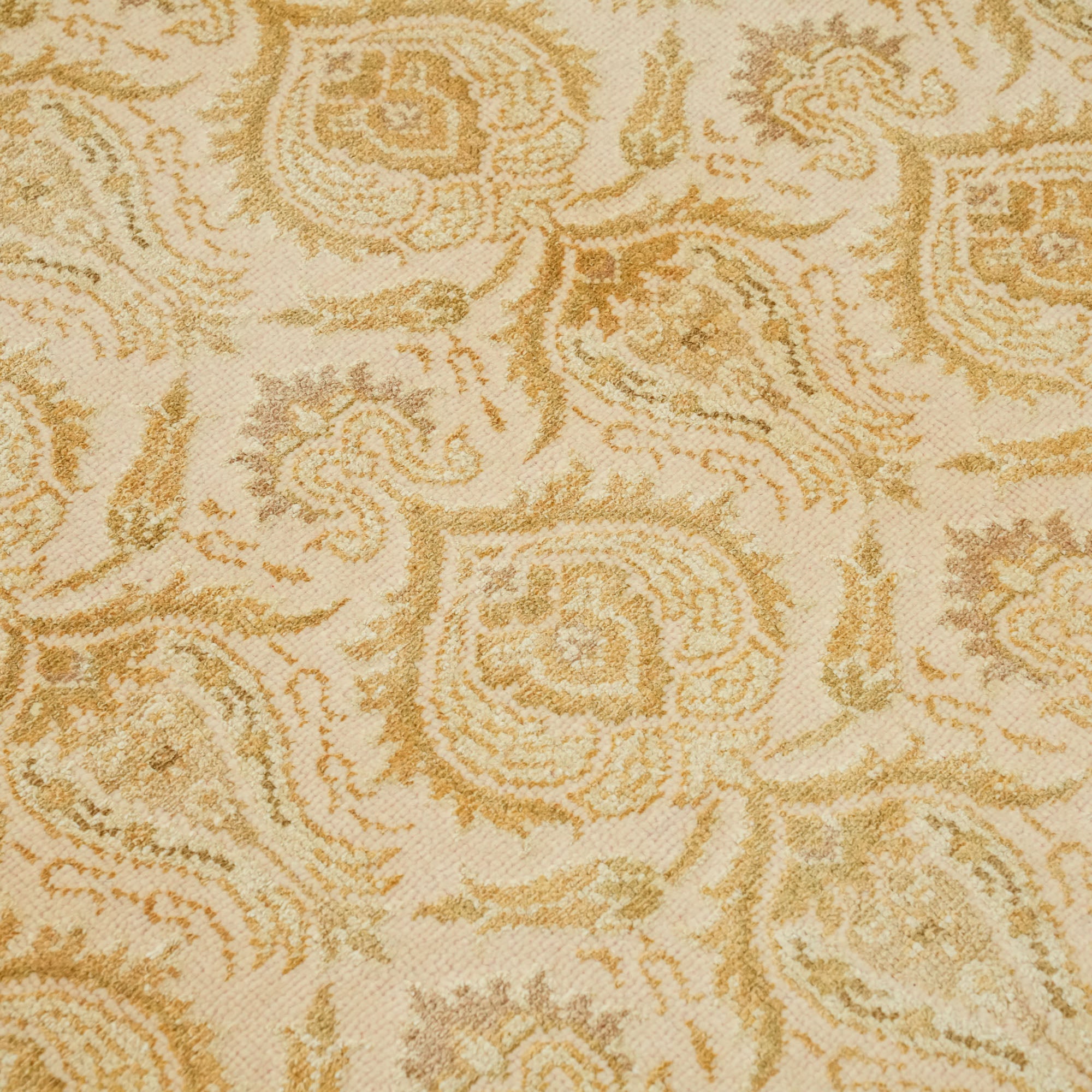 Ottoman Series Hand-Woven Flower Patterned Cream Wool Carpet