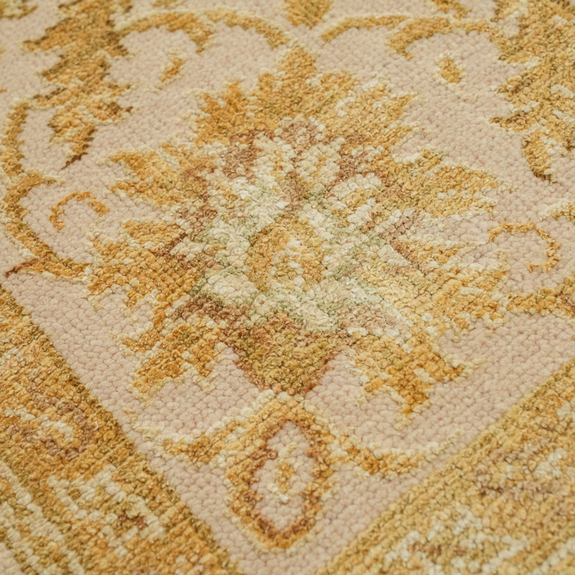 Ottoman Series Hand-Woven Flower Patterned Cream Wool Carpet