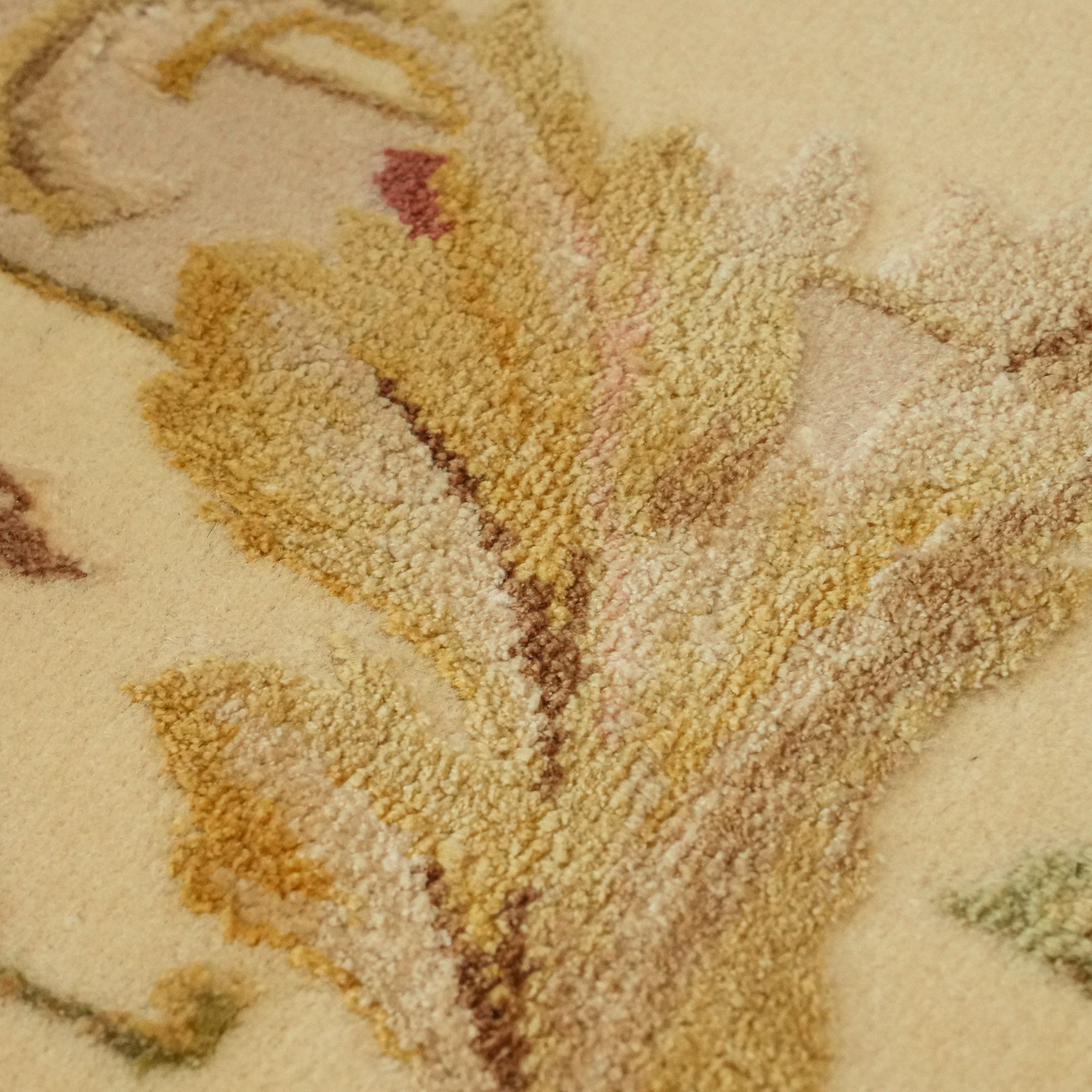 Sultanahmet Series Hand Woven Cream Flower Patterned Carpet