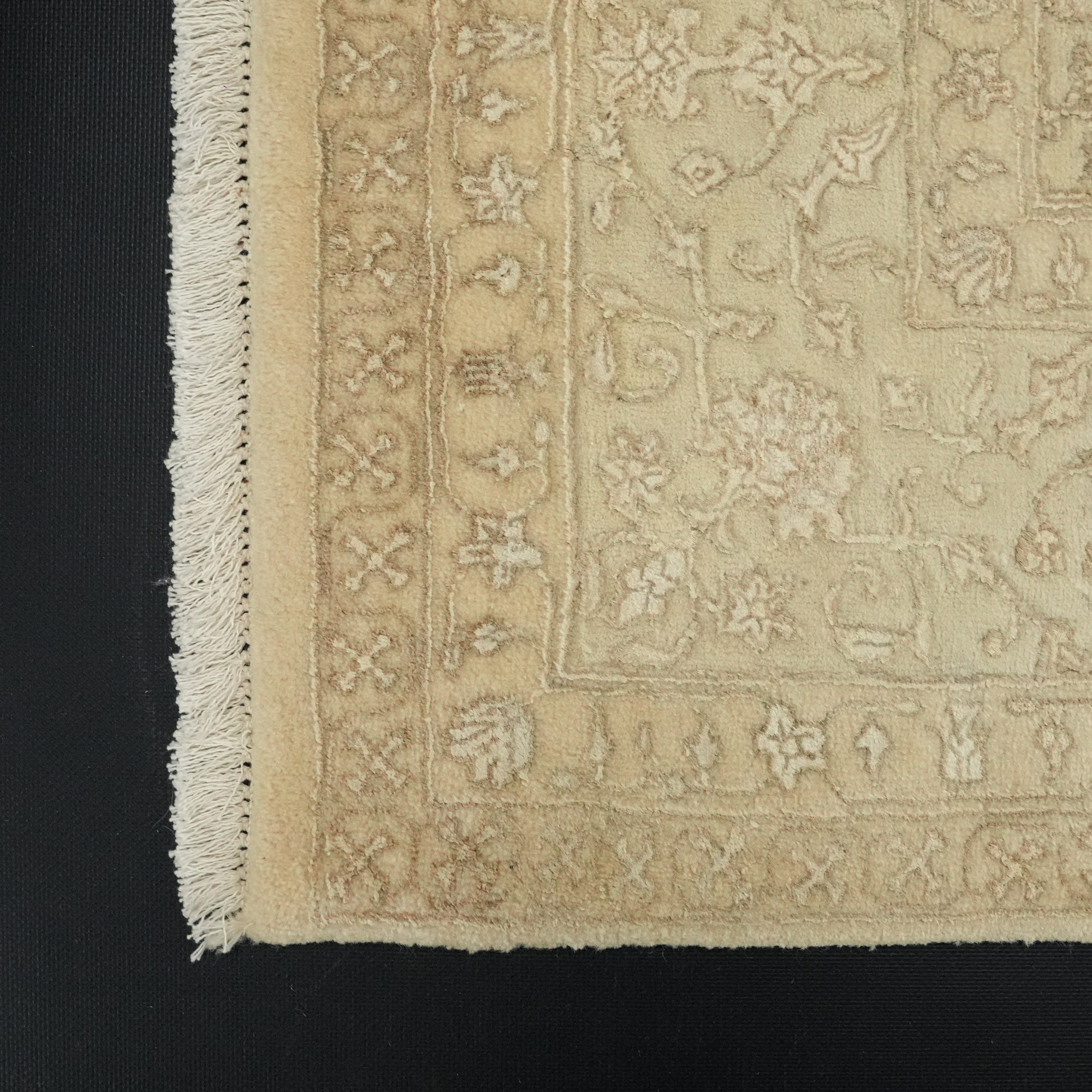 Sultanahmet Series Hand Woven Cream Flower Patterned Carpet