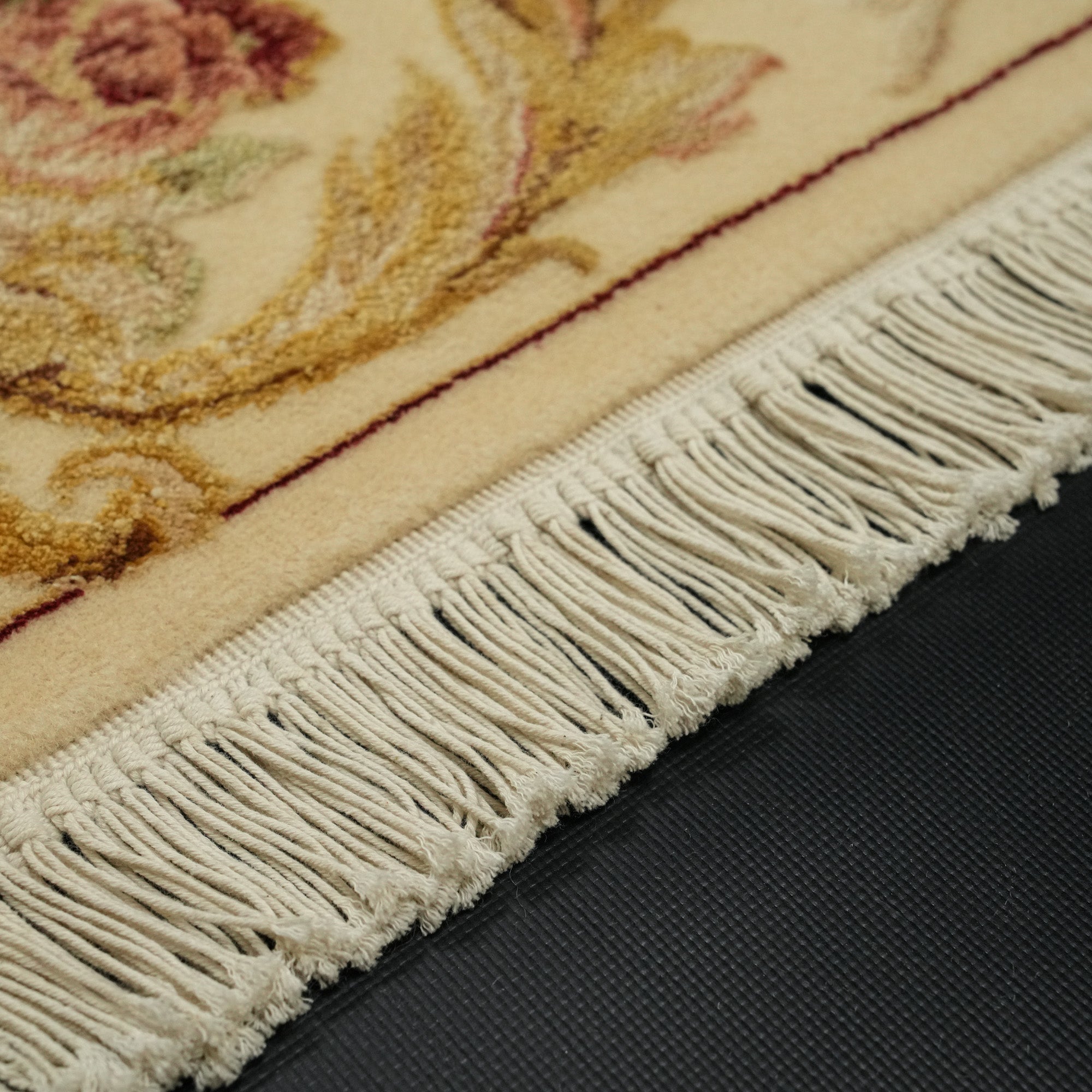 Sultanahmet Series Hand Woven Cream Flower Patterned Carpet