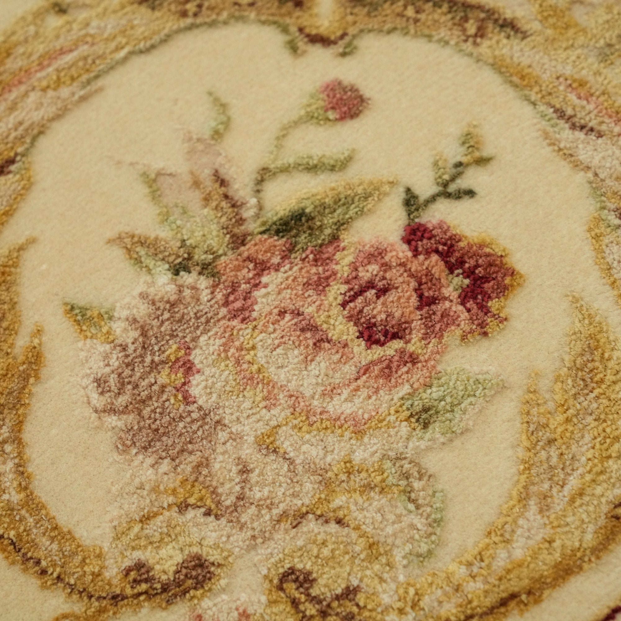 Sultanahmet Series Hand Woven Cream Flower Patterned Carpet