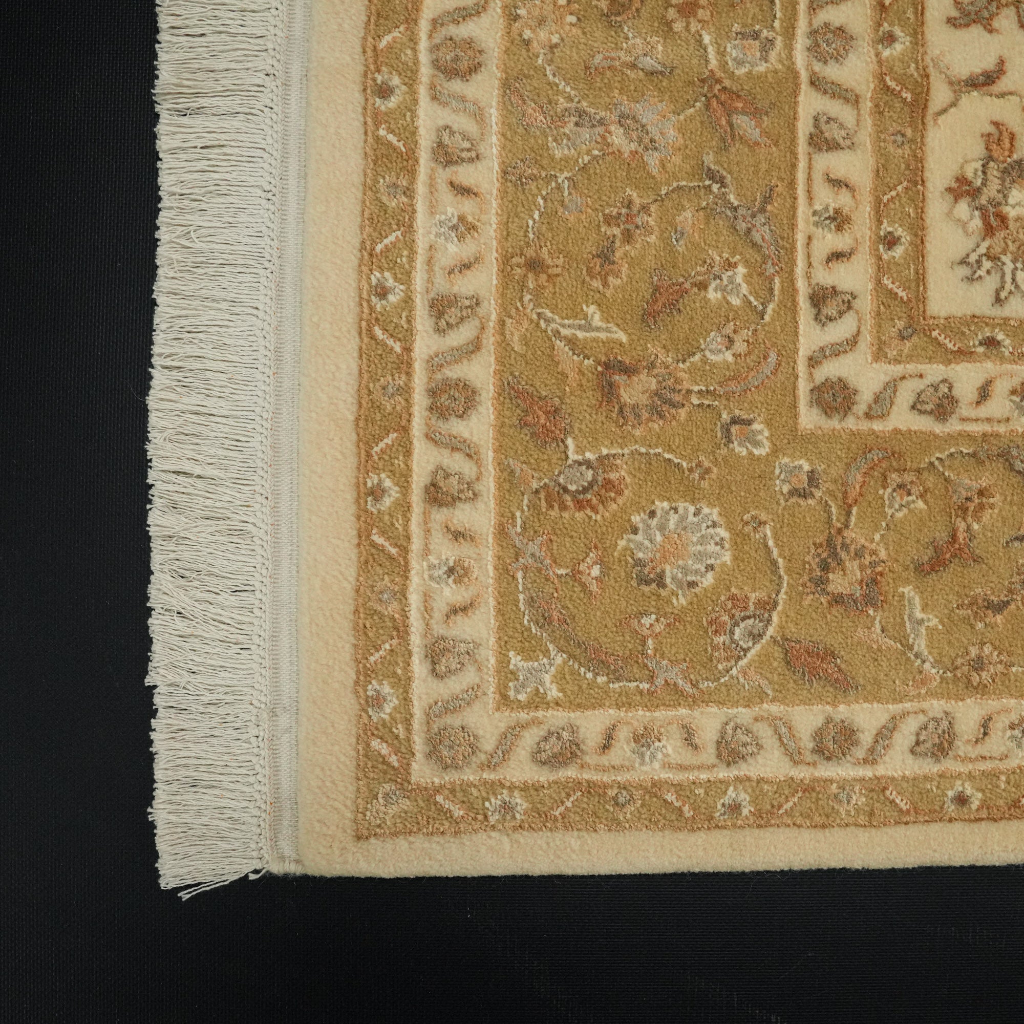 Sultanahmet Series Hand Woven Uşak Patterned Cream Carpet