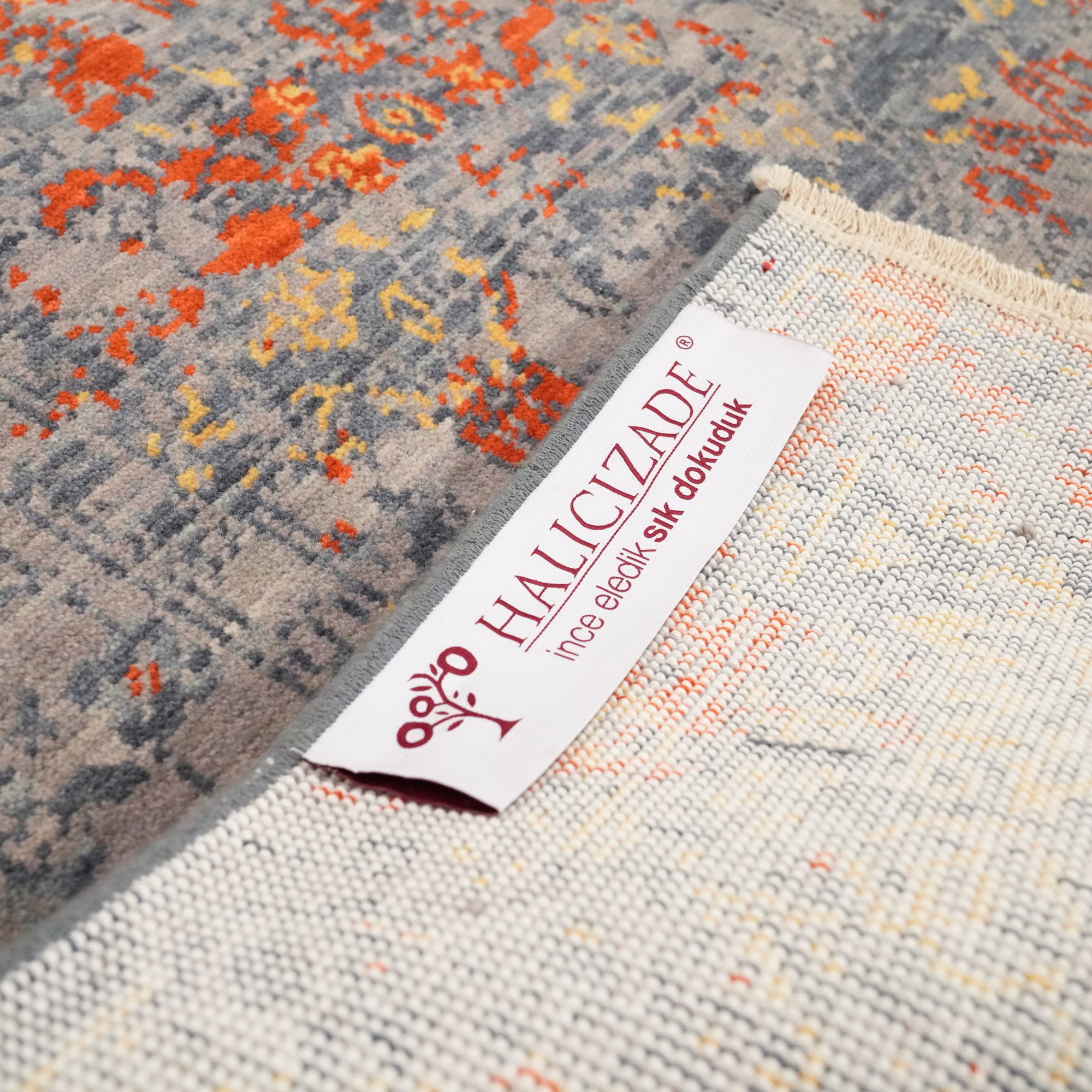 Tempus Series Vintage Patterned Grey/Orange Wool Special Loom Carpet