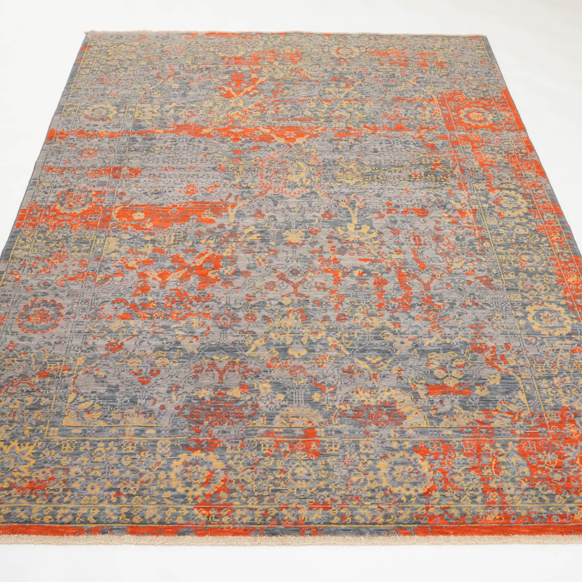 Tempus Series Vintage Patterned Grey/Orange Wool Special Loom Carpet